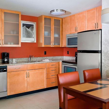Residence Inn By Marriott Houston The Woodlands/Lake Front Circle المظهر الخارجي الصورة