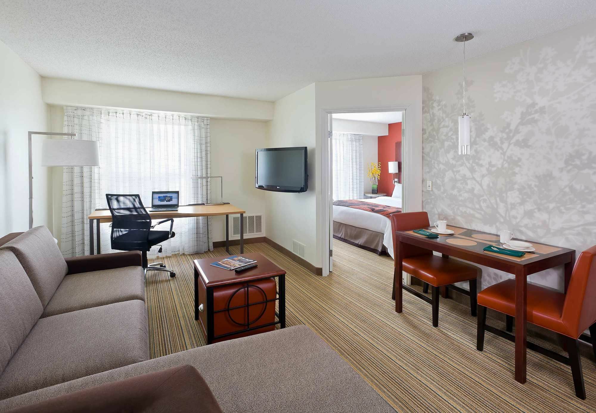 Residence Inn By Marriott Houston The Woodlands/Lake Front Circle الغرفة الصورة